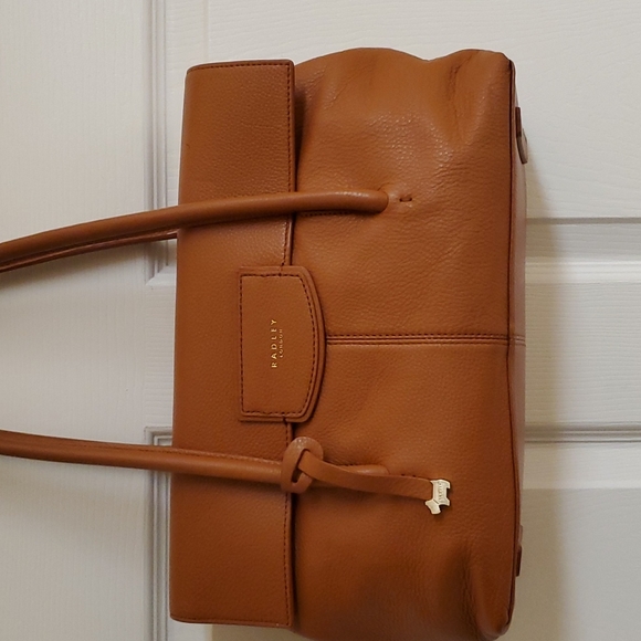 RADLEY LONDON Bags Radley London Pebble Leather Burnham Bag Poshmark